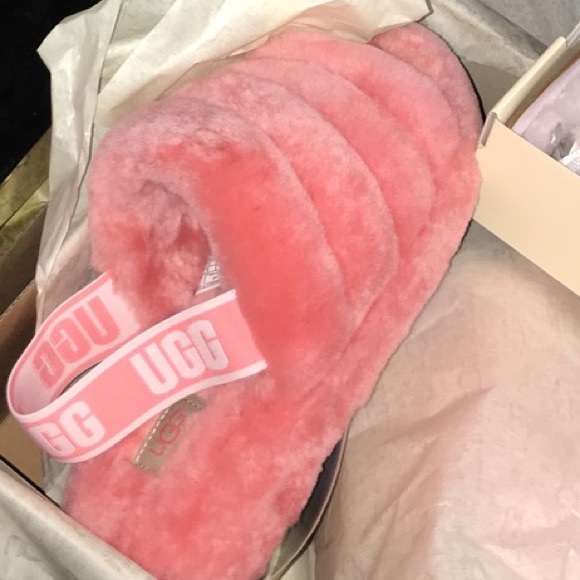 Uggs Fluff slippers/sandals - Picture 1 of 2